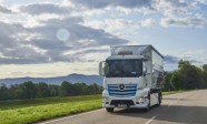 500_wpenielektrycznymercedes-benzeactros-04-803902